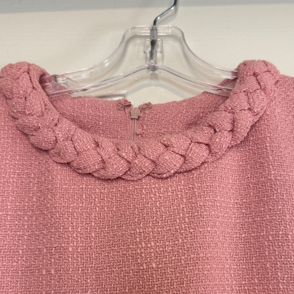 Chic Pink Dress with Braided Details - Picture 2 of 8